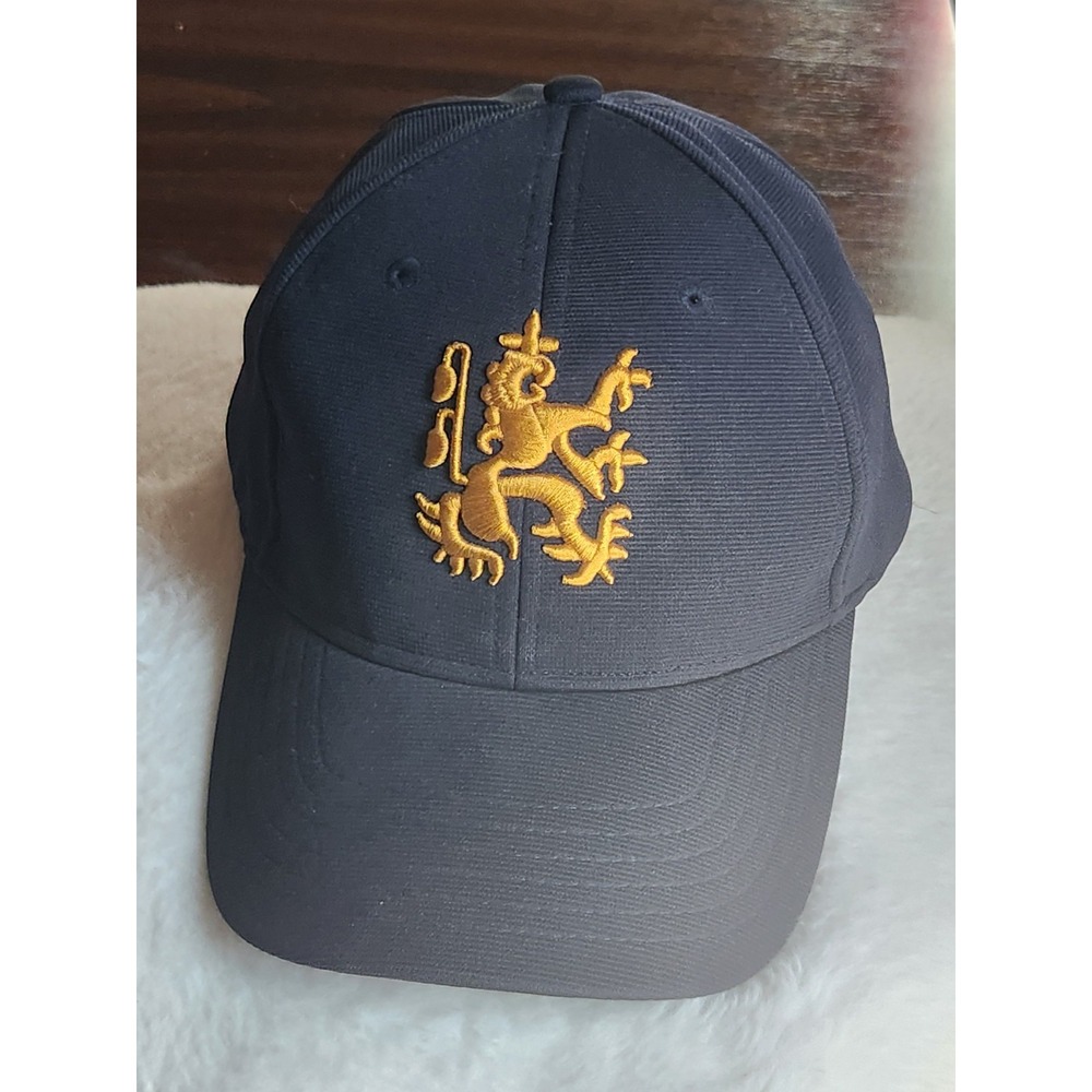 Coors Banquet Beer Hat Navy Blue Gold Heraldic Lion Embroidered Fitted Cap M/L